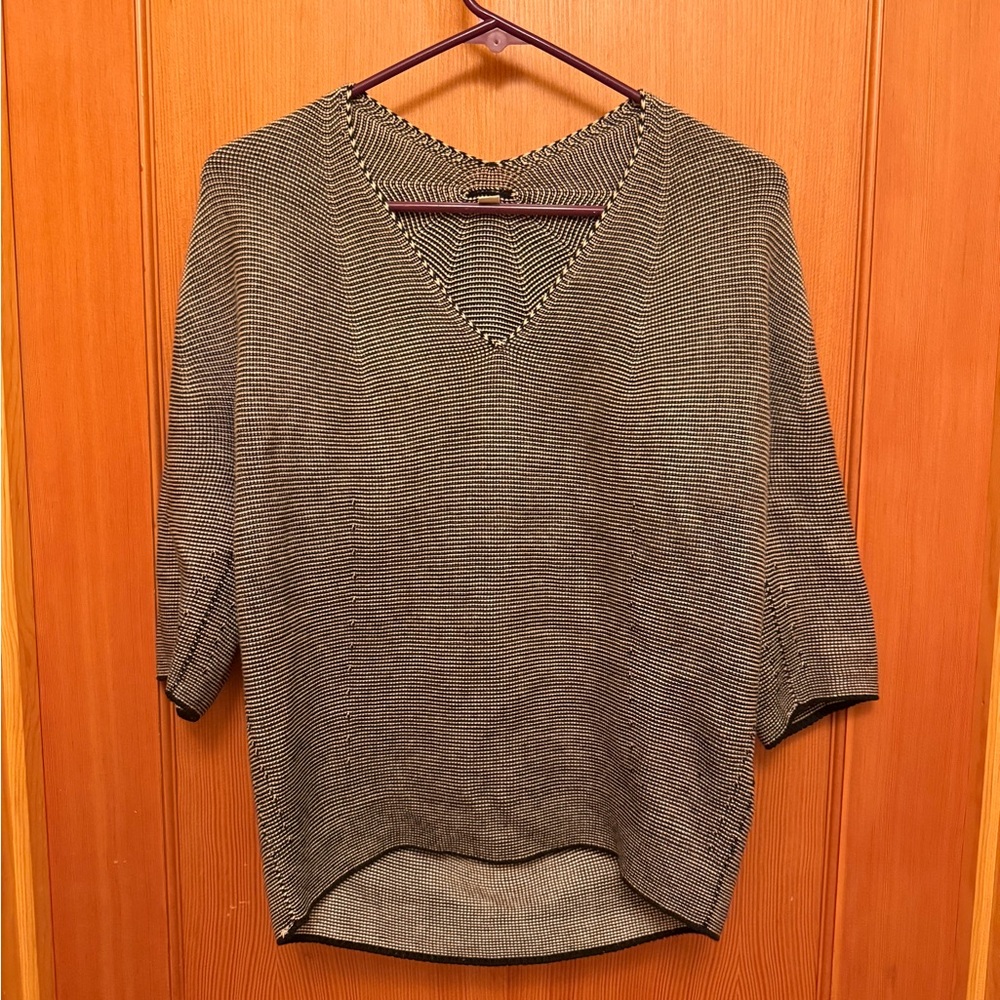 Uniqlo 3D Cocoon V-Neck Women's Cotton Sweater - Picture 5 of 11